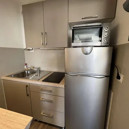 Apartment Studio Cabine Avec Parking Proche Plage - Fr-1-702-46