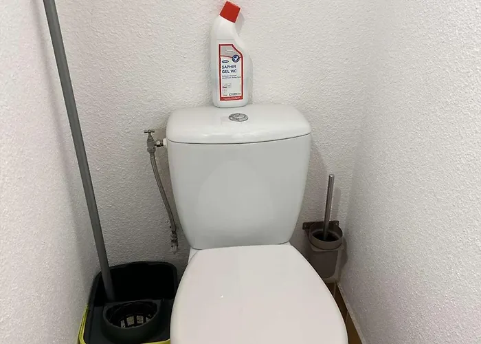 Studio Cabine Avec Parking Proche Plage - Fr-1-702-46 * Agde